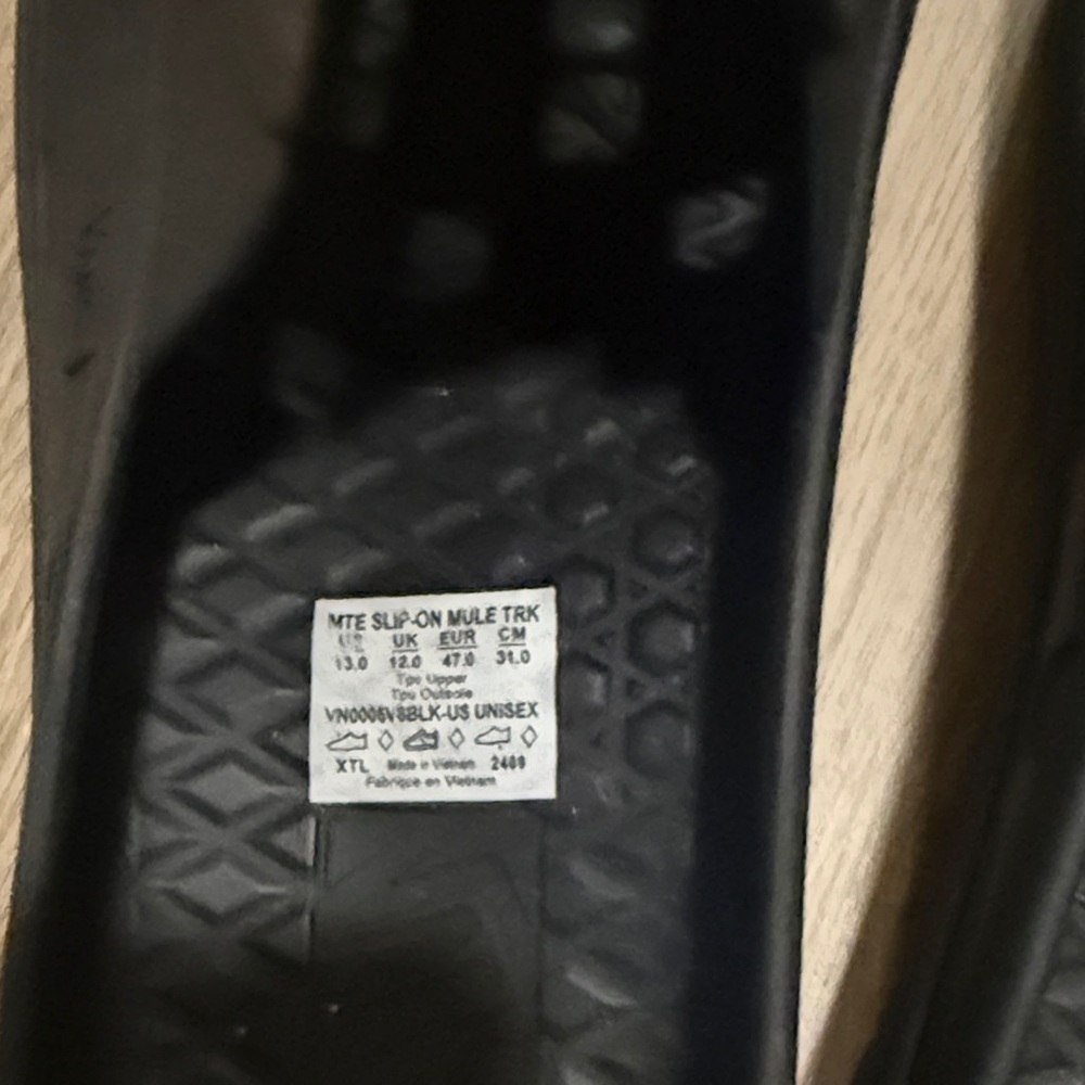 Vans Black Slip-On Mule TRK - Picture 2 of 4